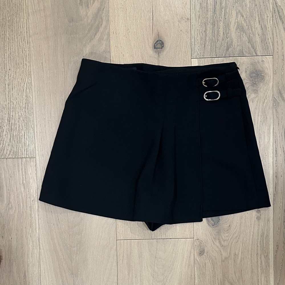 NWT Zara Elegant Black Skort with Buckle
